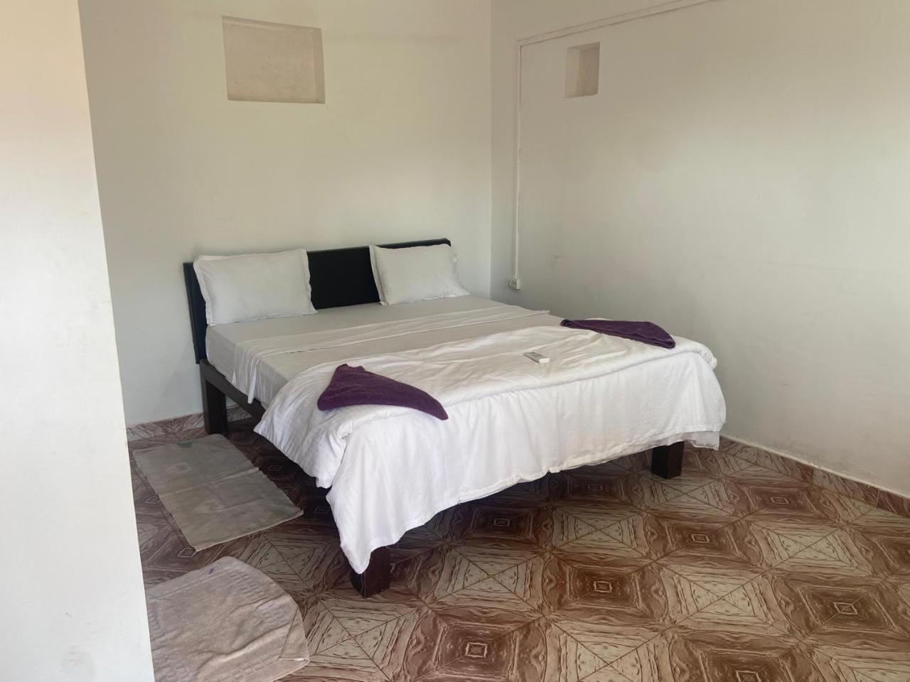 Bed and Breakfast Rosa Mystica Кола Экстерьер фото